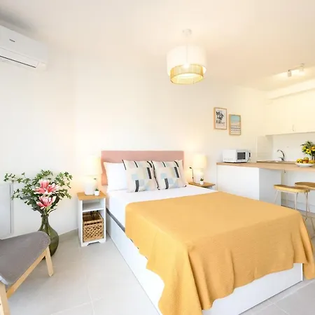 Sun With Terrace 9th Floor By 10tosea * フエンヒロラ